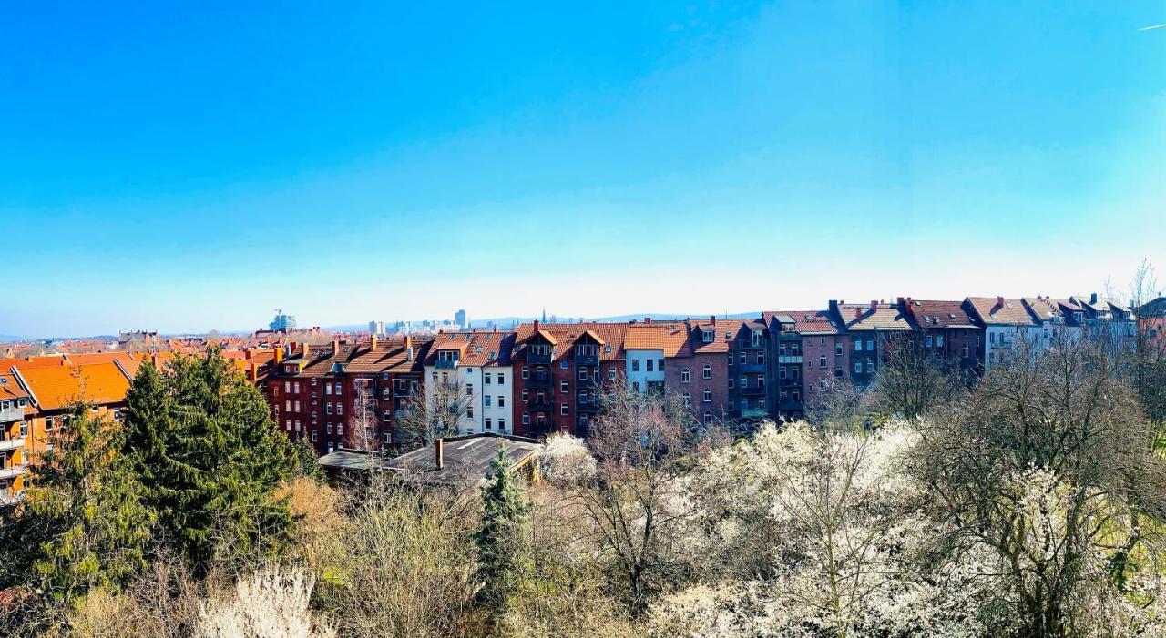 Apartment Gemuetliches - Elias- Mit Kueche, Wlan, Smart-tv & Panoramablick In Citynaehe Erfurt
